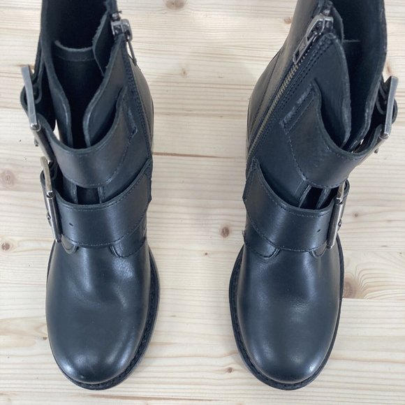 Frye Sabrina Double Buckle Black Leather Zipper Stacked Heels Mid Calf Boot 6M - Picture 5 of 16